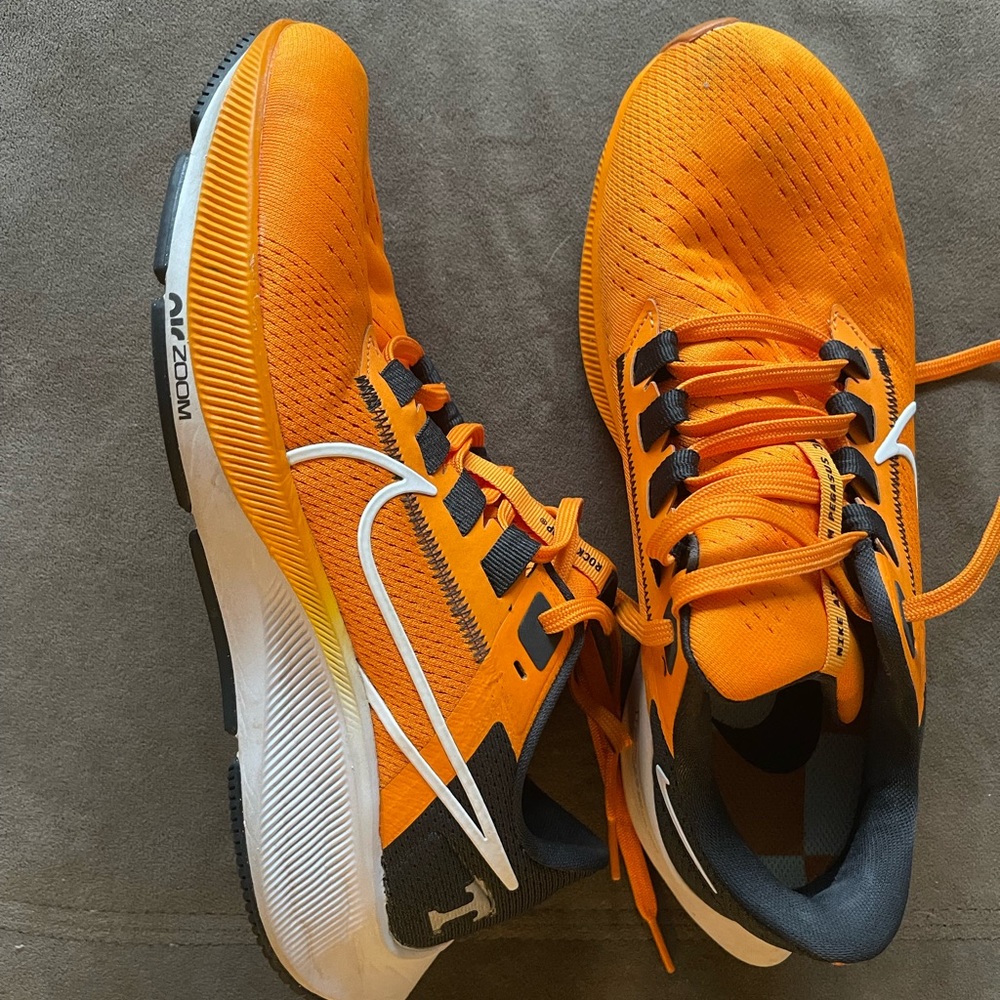 Tennessee Vols Nikes